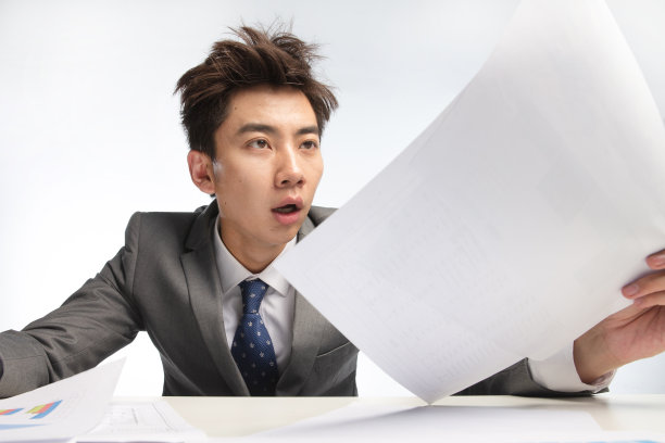 筋疲力尽的商务男人图片下载