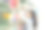亚洲女性在图书馆找书看书。人们成年女性在图书馆的书架上选择一本书。教育的概念图片下载