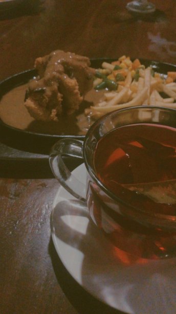 晚餐是蓝带鸡肉图片下载