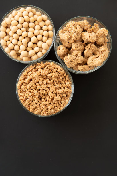 大豆制成的肉类替代品图片下载