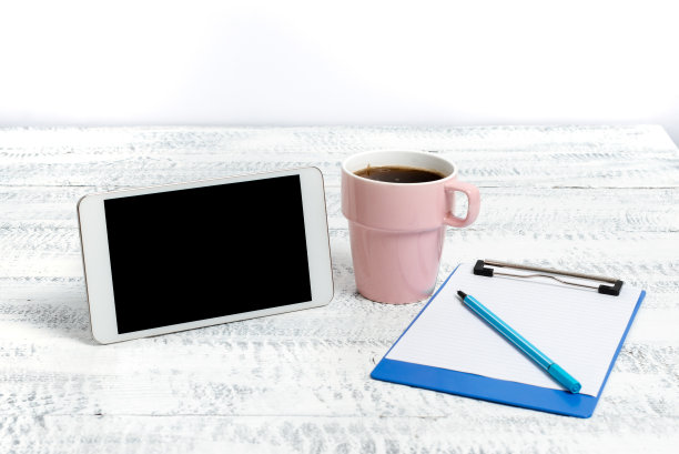 无线通信语音视频通话写重要的笔记全球连接在线连接互联网搜索电子邮件阅读写作办公室效率图片下载