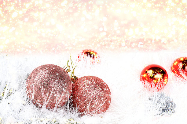 圣诞背景和2022年新年概念，美丽的节日装饰在光背景与散焦雪和灯，图片下载