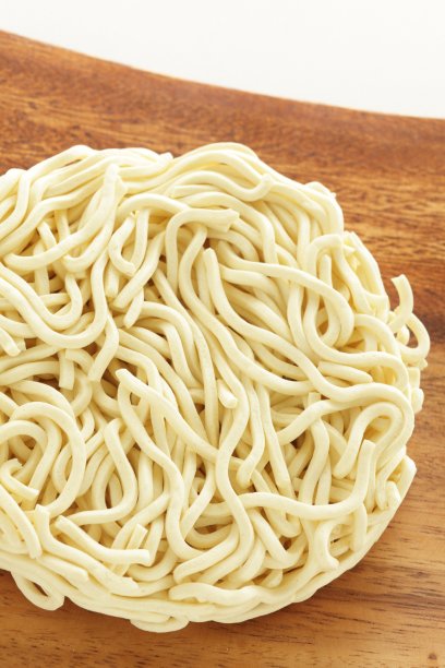 木制的韩国速食干面图片下载