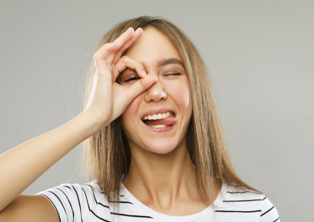 美丽快乐的女性特写图片下载