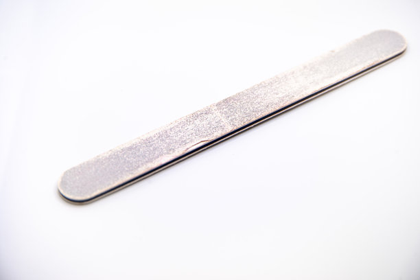 旧的擦过的指甲锉刀，用过的修甲工具图片下载