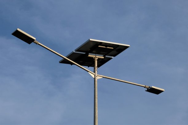 太阳能灯安装图片下载