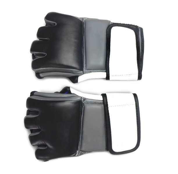 黑色和白色的mma手套在白色的背景图片下载