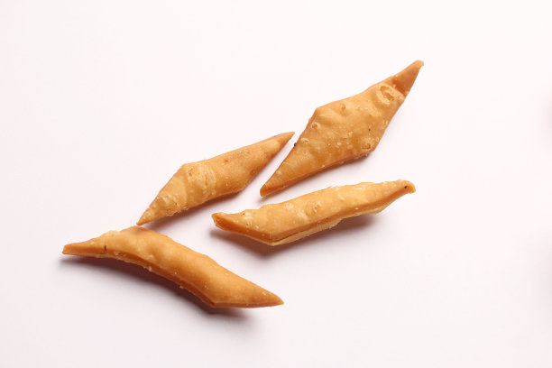 Salty Namak Para是一种印度、巴基斯坦和孟加拉国的小吃烘焙食品，口感酥脆。图片下载