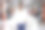 一个自信、年轻英俊的男人停好车后一边打电话一边沿着停车场走。高质量的照片。图片下载