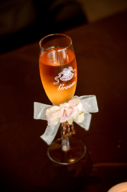 新郎牌香槟杯图片下载