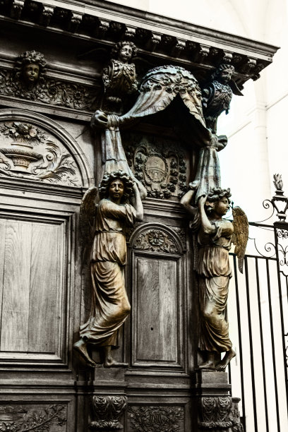 庞帝尼修道院的天使雕像图片下载