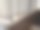 在办公楼的玻璃窗后面拉上白色的窗帘图片下载