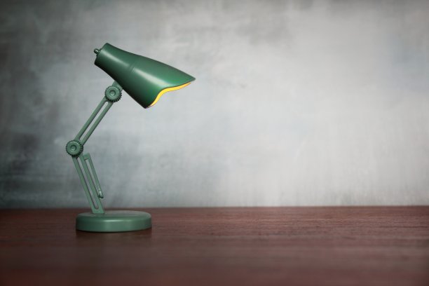 桌上台灯图片下载
