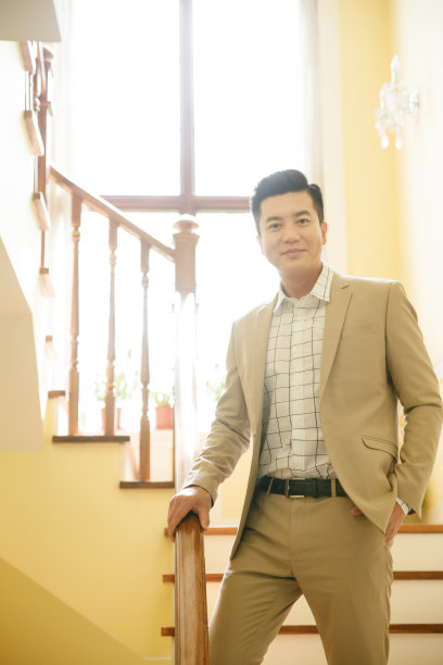 成熟的中年男人图片下载