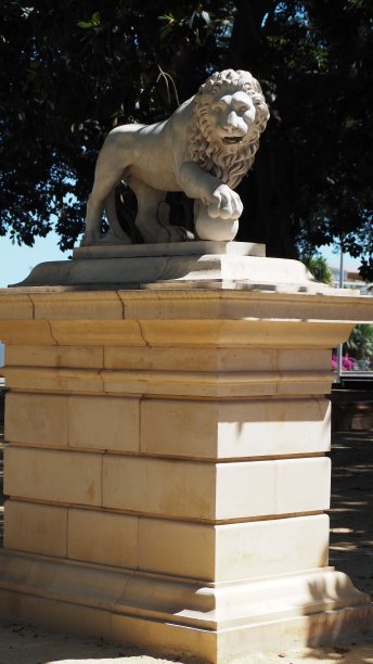 雕塑阿利坎特图片下载