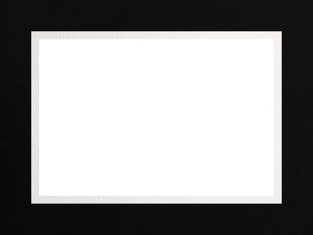 黑白浮雕框架与自由的白色领域。图片下载