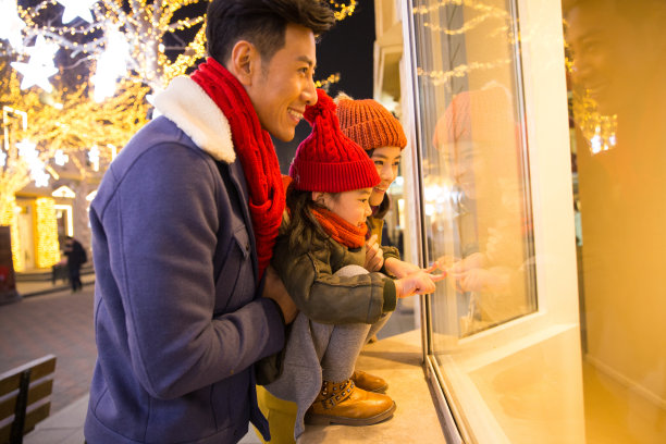 快乐家庭节日购物图片下载