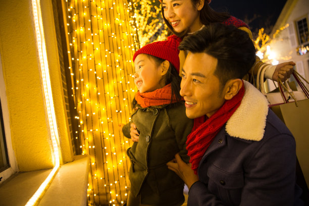 快乐家庭节日购物图片下载