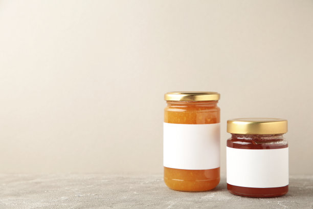 各种果酱罐模型。灰色的空白标签的罐子图片下载