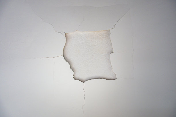 混凝土墙上的油漆开裂图片下载