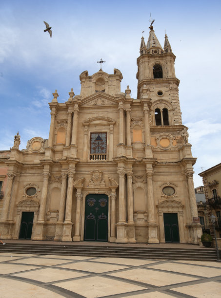 意大利西西里岛阿利亚尔大教堂广场图片下载