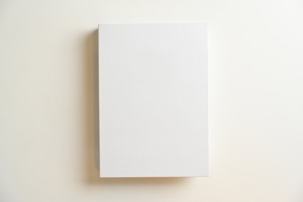 白色空白的书封面或精装在白色的背景图片下载