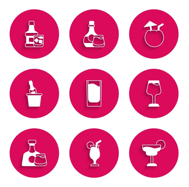 小酒杯，鸡尾酒，葡萄酒，威士忌酒瓶图片下载