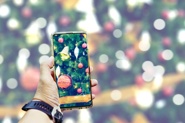 用手机拍下圣诞树图片下载