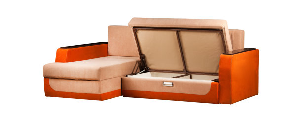 白色背景上的现代橙色沙发图片下载