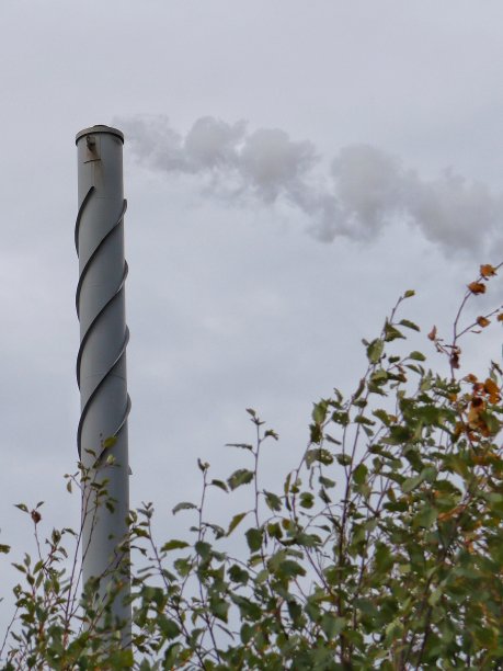 烟囱排放二氧化碳图片下载