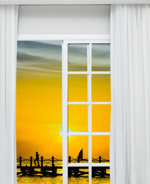 从家里敞开的门看到的热带天堂图片下载