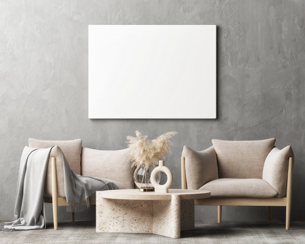 客厅有模型海报，扶手椅和家庭装饰。图片下载