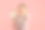 的关注。情绪化的亚洲女士拿着麦克风，手指着镜头大喊大叫图片下载