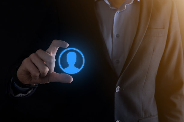 西装商人伸出手用户图标。Internet图标界面前景。全球网络媒体概念，虚拟屏幕上的接触，复制空间图片下载