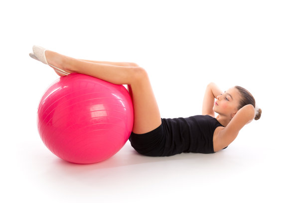 健身健身球瑞士球小孩女孩锻炼锻炼图片下载