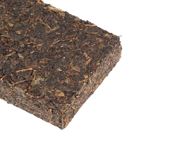白色背景上的茶砖图片下载