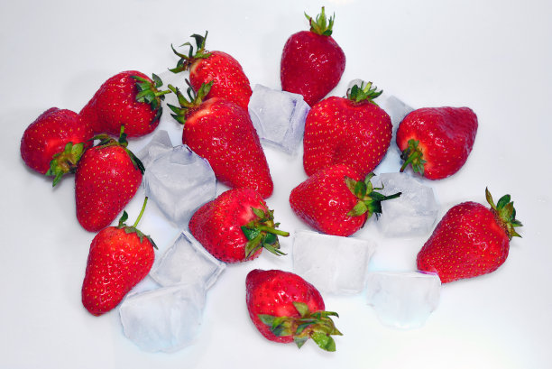 冷冻草莓图片下载