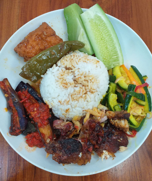 印度尼西亚食物-万隆市纳西瓦隆米饭图片下载