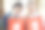 汤田女士带着幸运袋图片下载
