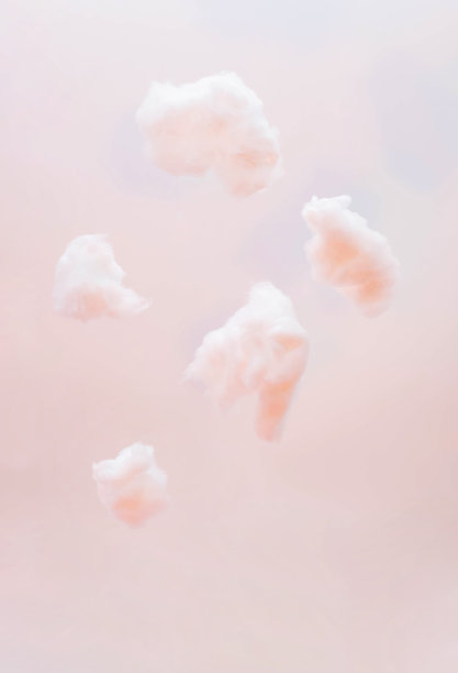 霓虹灯下的棉花云。抽象的时尚背景。图片下载