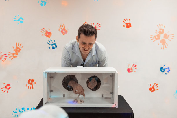 摸盲猜游戏图片下载