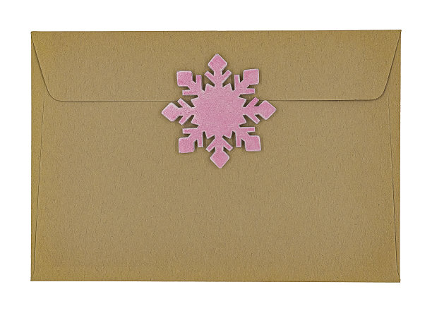 信封用圣诞雪花装饰孤立在白色上图片下载