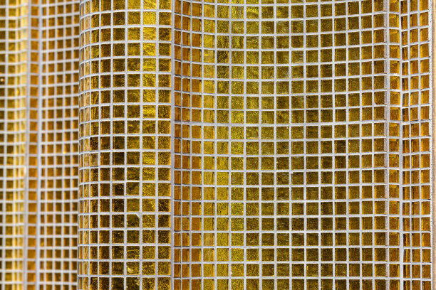 极简主义纹理单色背景旧黄金马赛克瓷砖水平显示图片下载