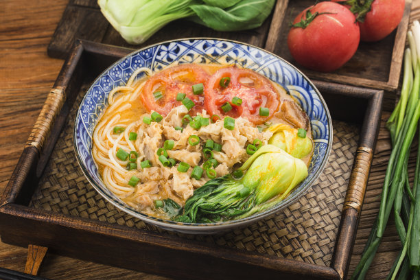 中国菜:一碗肥美的牛肉面图片下载