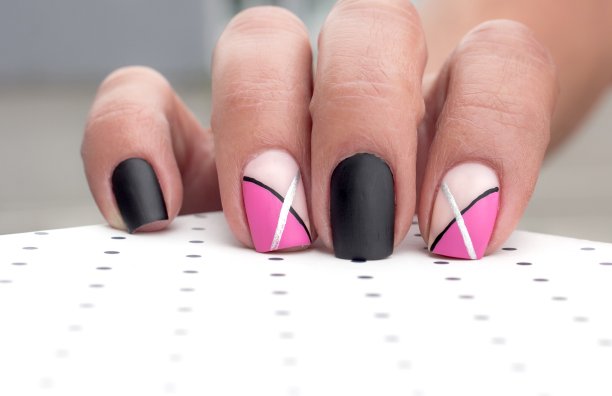 热粉夏日美甲艺术设计图片下载