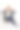 一个年轻的女人坐在椅子上，指着上面说话图片下载