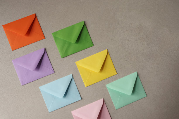 色彩斑斓的信封图片下载