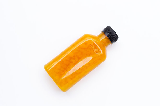 玛丽安李子果汁瓶孤立在白色的背景图片下载