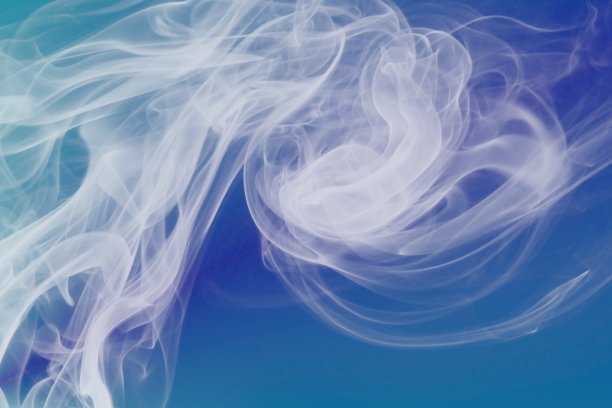 烟雾在蓝色渐变背景，烟雾背景图片下载