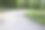边缘摇摇欲坠的乡间小路图片下载